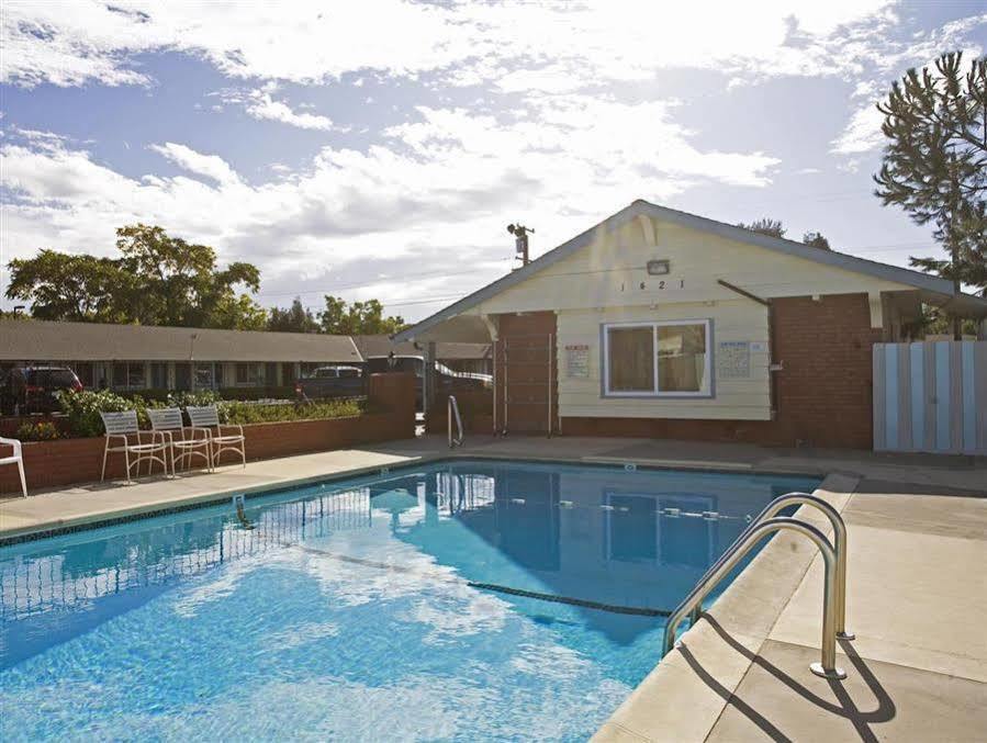 Americas Best Value Inn - Livermore Dış mekan fotoğraf